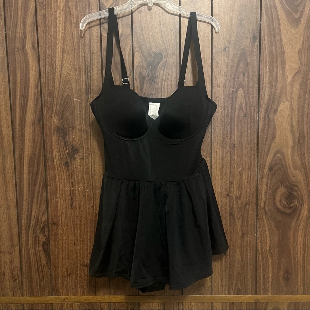 Lycra Xtra Life Black Removable Padded Adj. Straps One Piece Swimdress Sz 22W